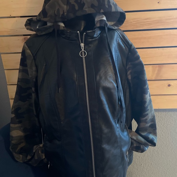 Jacket - Picture 4 of 8